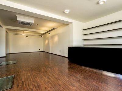 Opportunité unique: logement et local commercial à vendre à Benissa avec grand parking