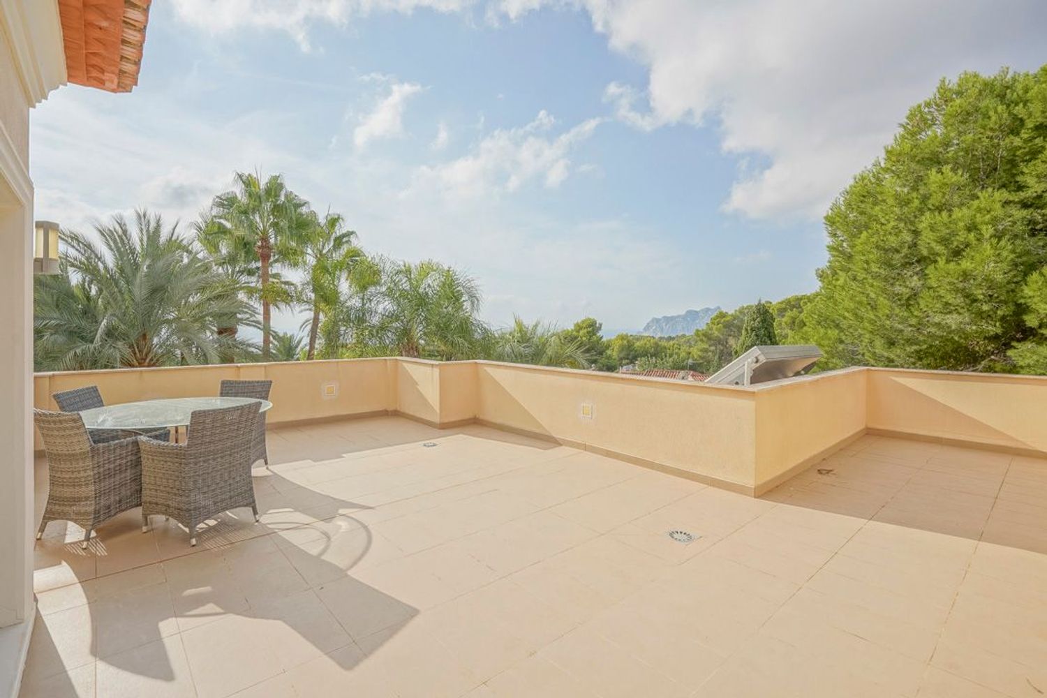 Villa traditionnelle à vendre à Benissa avec vue mer et sur le Peñón de Ifach