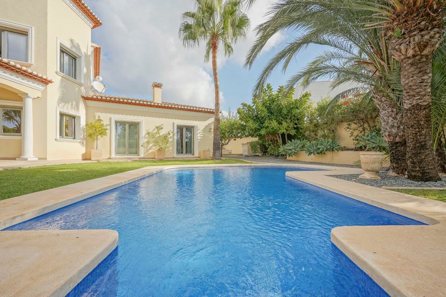 Villa traditionnelle à vendre à Benissa avec vue mer et sur le Peñón de Ifach