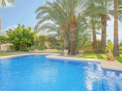Villa traditionnelle à vendre à Benissa avec vue mer et sur le Peñón de Ifach