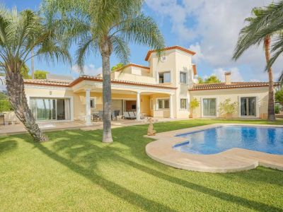 Villa traditionnelle à vendre à Benissa avec vue mer et sur le Peñón de Ifach