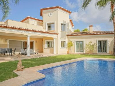 Villa traditionnelle à vendre à Benissa avec vue mer et sur le Peñón de Ifach