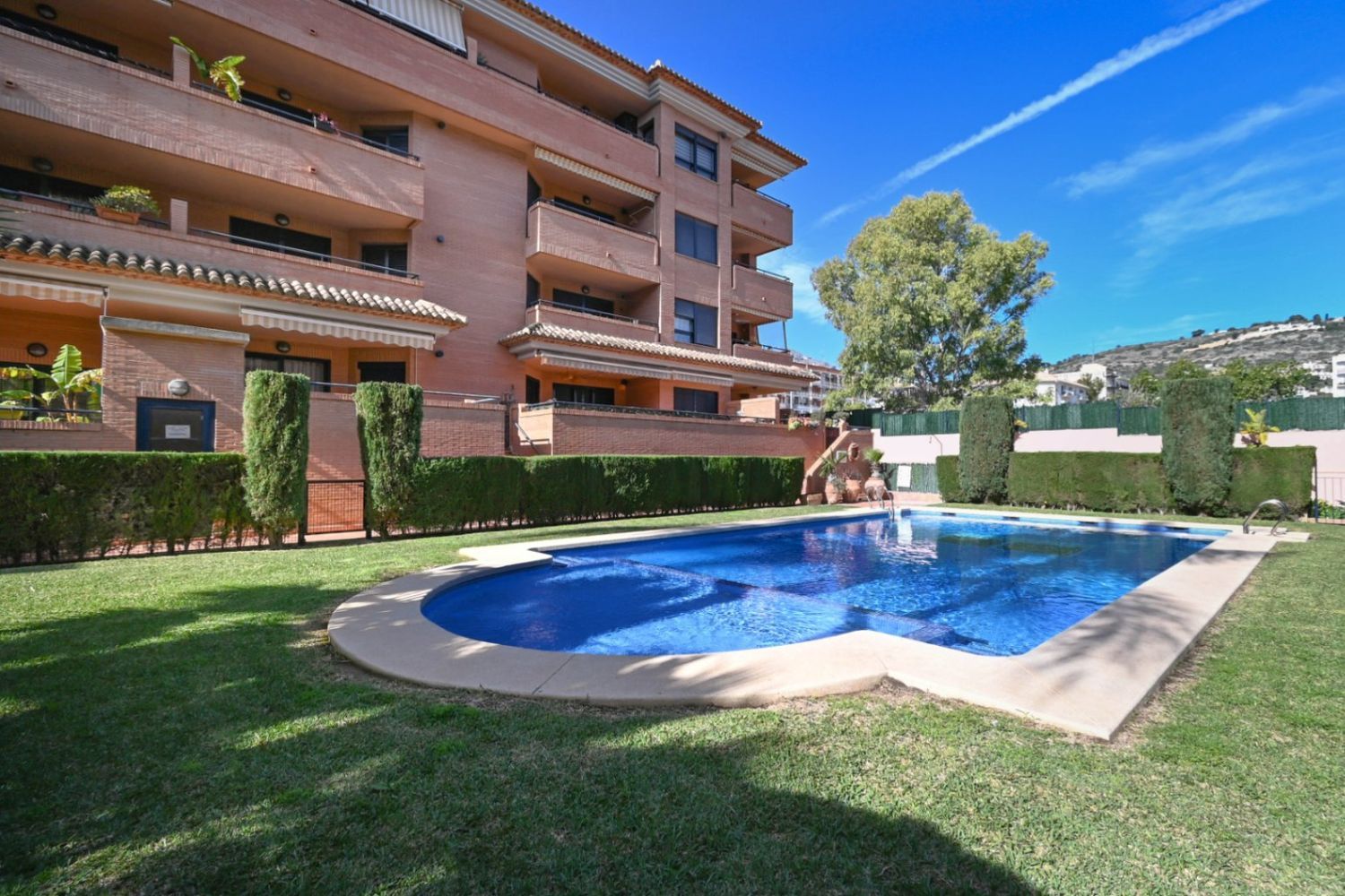Appartement à vendre à Jávea, Jardines del Pueblo, intimité et confort