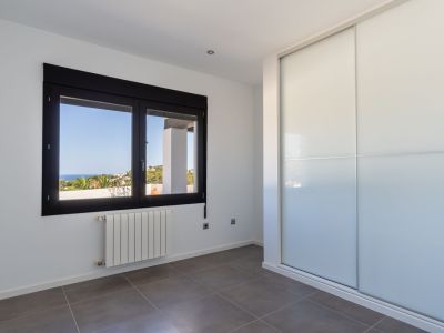 Villa de style méditerranéen à vendre à Moraira avec vues panoramiques sur la mer.
