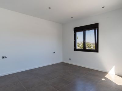 Villa de style méditerranéen à vendre à Moraira avec vues panoramiques sur la mer.