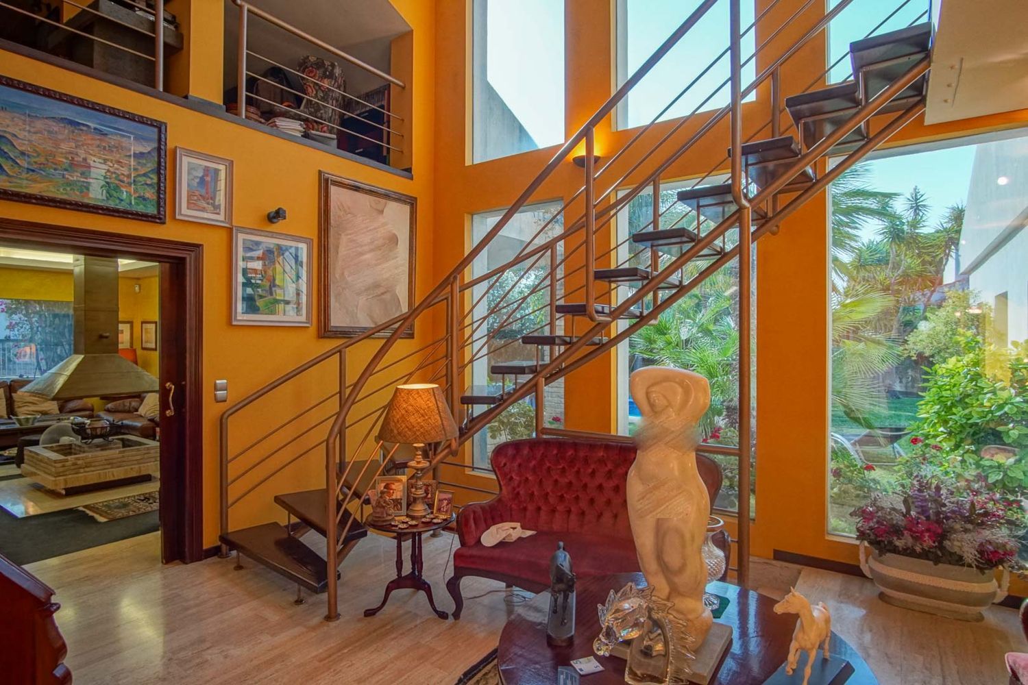 Villa de luxe à vendre à Dénia avec piscine privée et vue Montgó