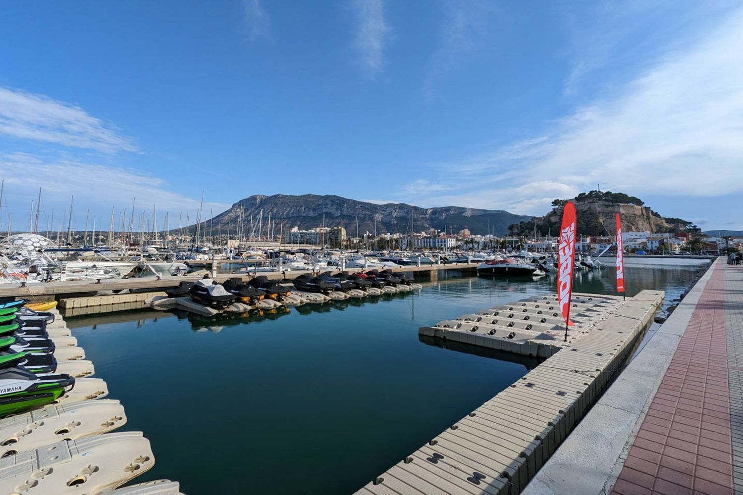 Villa de luxe à vendre à Dénia avec piscine privée et vue Montgó