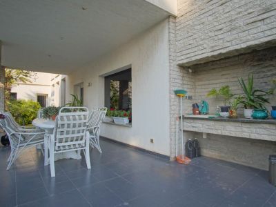 Villa de luxe à vendre à Dénia avec piscine privée et vue Montgó