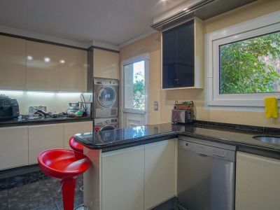 Villa de luxe à vendre à Dénia avec piscine privée et vue Montgó