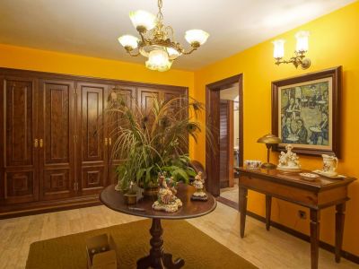Villa de luxe à vendre à Dénia avec piscine privée et vue Montgó