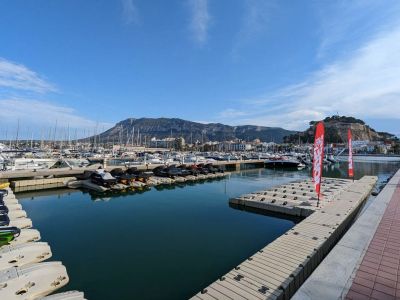 Villa de luxe à vendre à Dénia avec piscine privée et vue Montgó