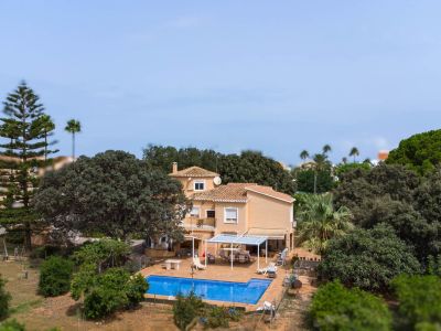 Chalet de 5 chambres à vendre à Las Marinas, Dénia, à 550m de la plage