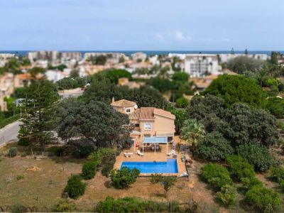 Chalet de 5 chambres à vendre à Las Marinas, Dénia, à 550m de la plage
