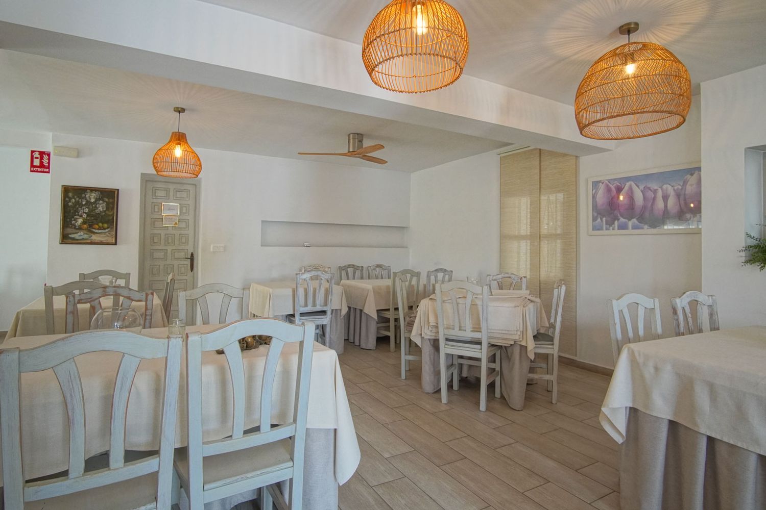 Villa indépendante à vendre à Las Rotas, Dénia, avec restaurant et vue mer