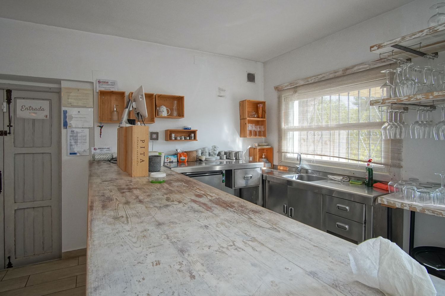 Villa indépendante à vendre à Las Rotas, Dénia, avec restaurant et vue mer