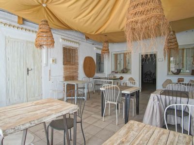 Villa indépendante à vendre à Las Rotas, Dénia, avec restaurant et vue mer