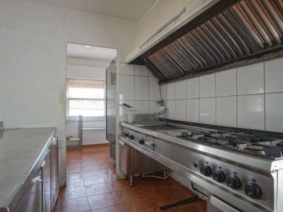 Villa indépendante à vendre à Las Rotas, Dénia, avec restaurant et vue mer