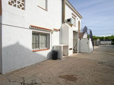 Villa indépendante à vendre à Las Rotas, Dénia, avec restaurant et vue mer