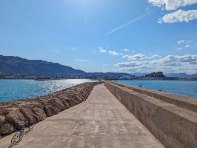 Villa indépendante à vendre à Las Rotas, Dénia, avec restaurant et vue mer