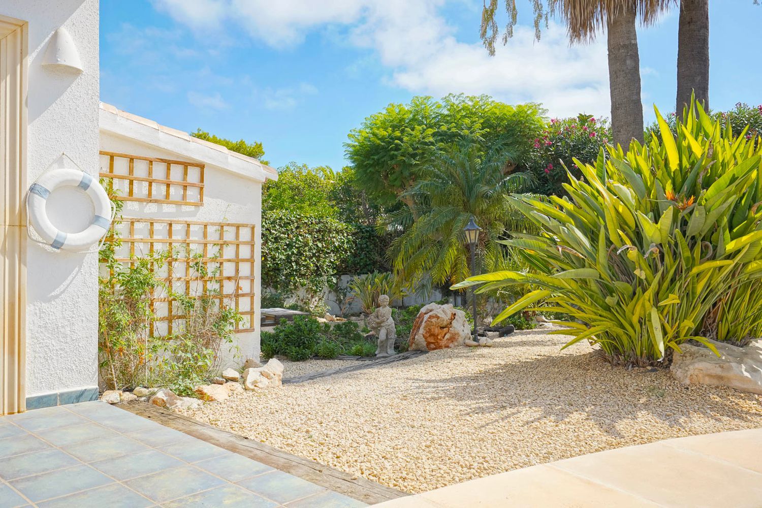 Villa traditionnelle à vendre à Jávea, Costa Nova, avec piscine et proche des criques