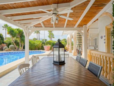 Villa traditionnelle à vendre à Jávea, Costa Nova, avec piscine et proche des criques