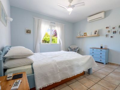 Villa traditionnelle à vendre à Jávea, Costa Nova, avec piscine et proche des criques