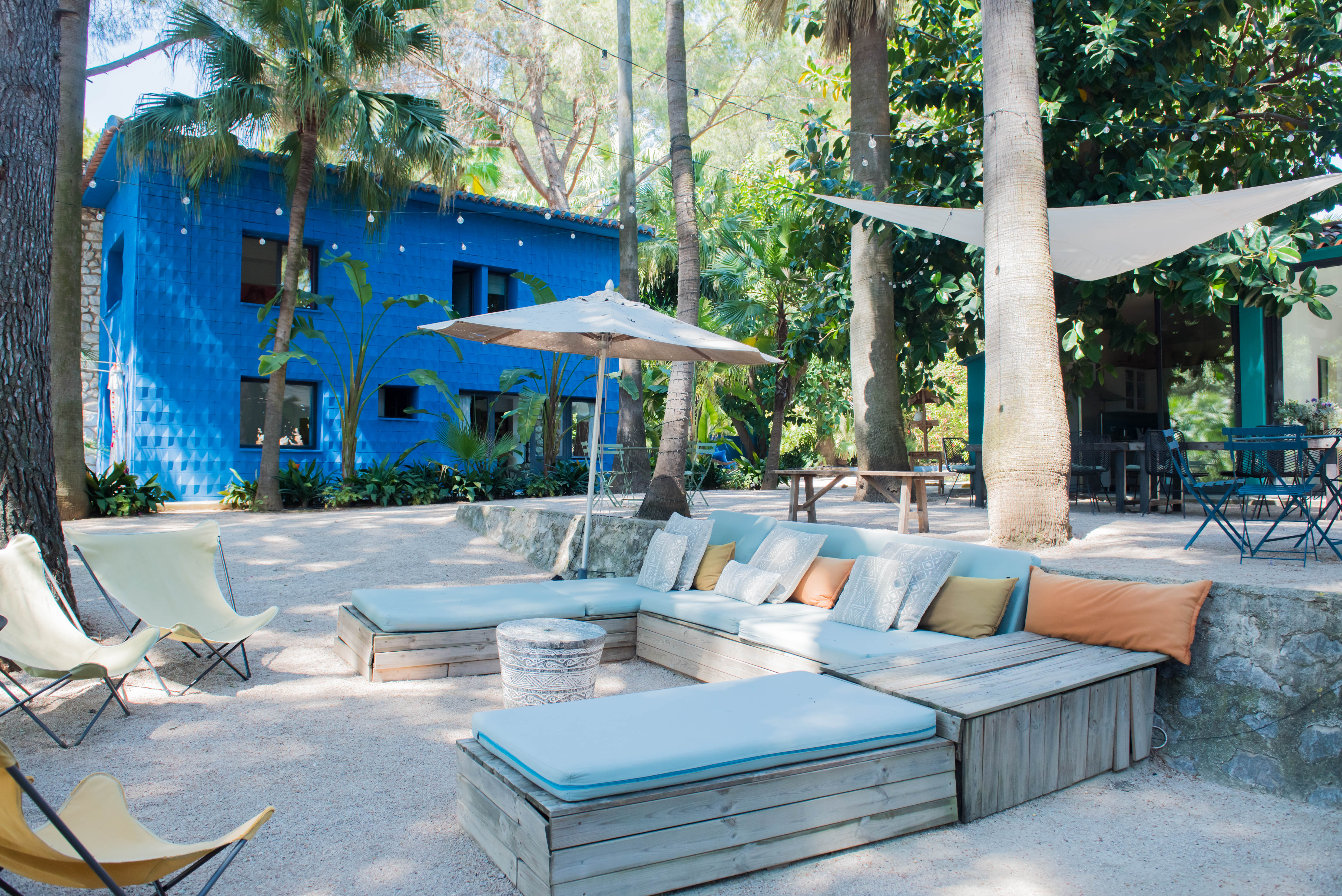 Ecolodge composé de 5 maisons indépendantes dans un jardin tropical de 20.000 m² à Sagra