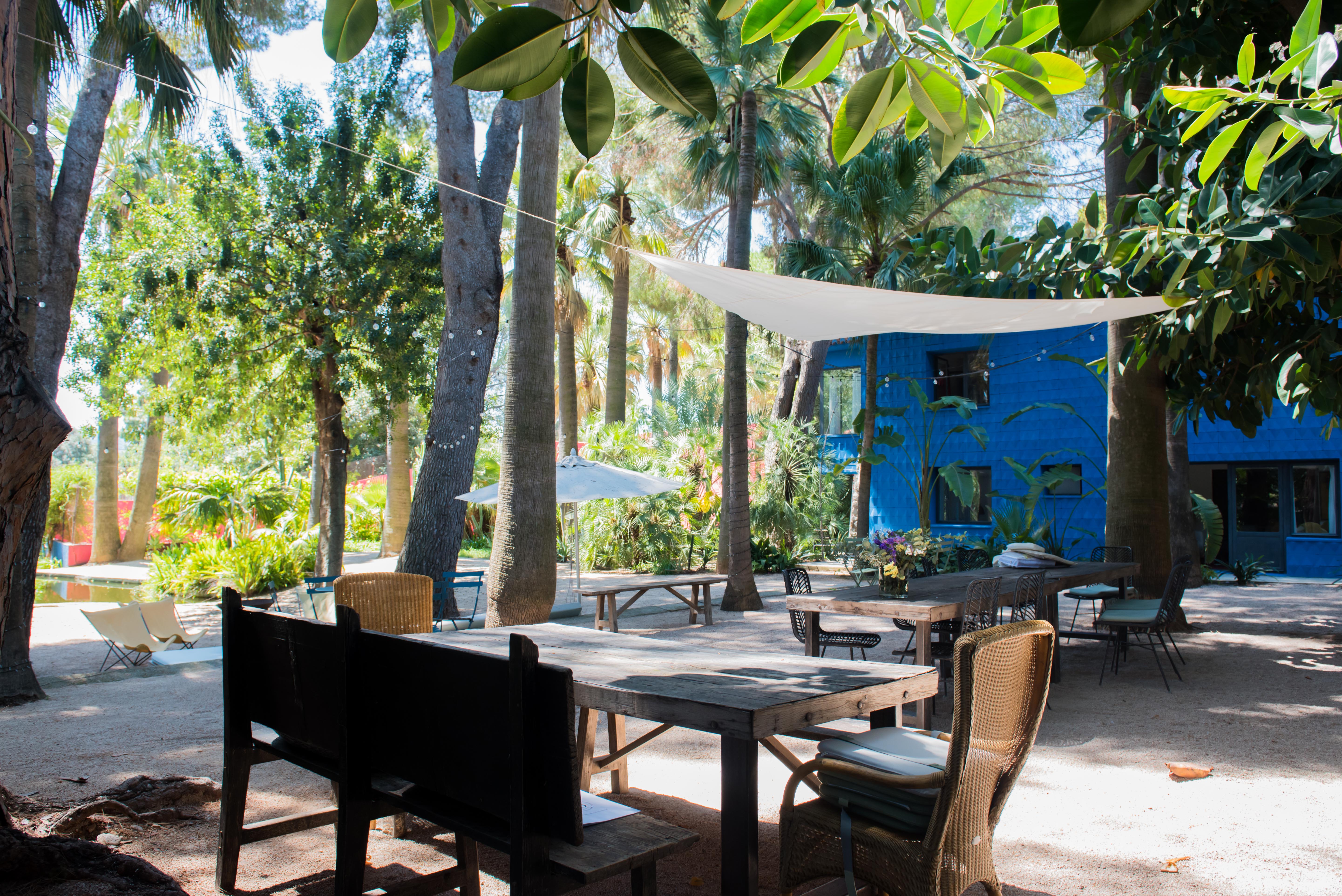 Ecolodge composé de 5 maisons indépendantes dans un jardin tropical de 20.000 m² à Sagra