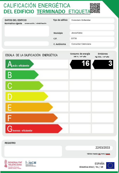 Certificat de performance énergétique A+A pour une maison individuelle à Jávea, indiquant une consommation de 16 kWh/m² an et 3 kg CO2/m² an d'émissions.