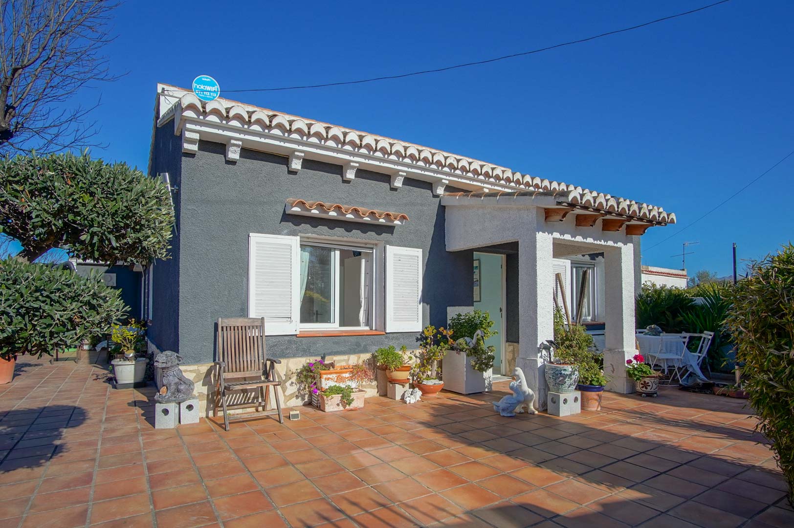 Extérieur de la maison et terrasse