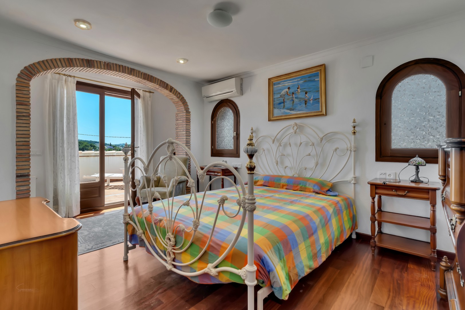 Chambre avec accès à la terrasse