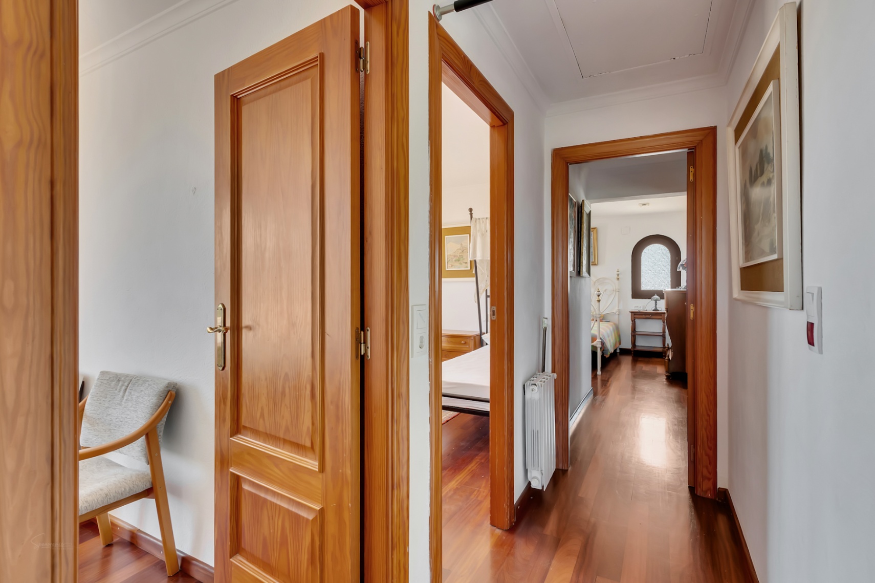 Couloir desservant les chambres