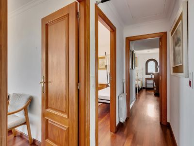 Couloir desservant les chambres