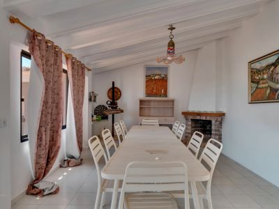 Salle à manger avec cheminée