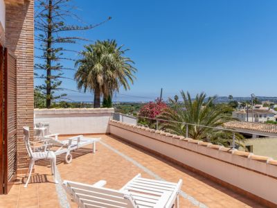 Terrasse avec vue sur mer