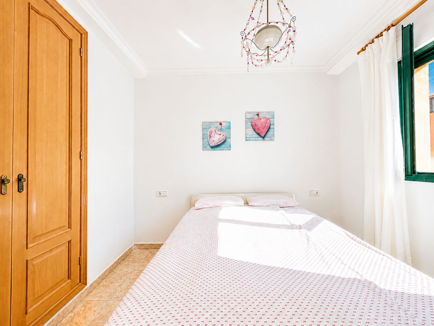 Chambre avec fenêtre