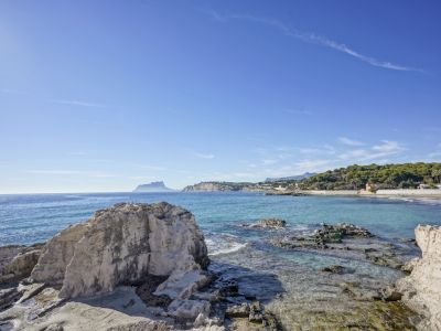 Vue sur la mer et la côte