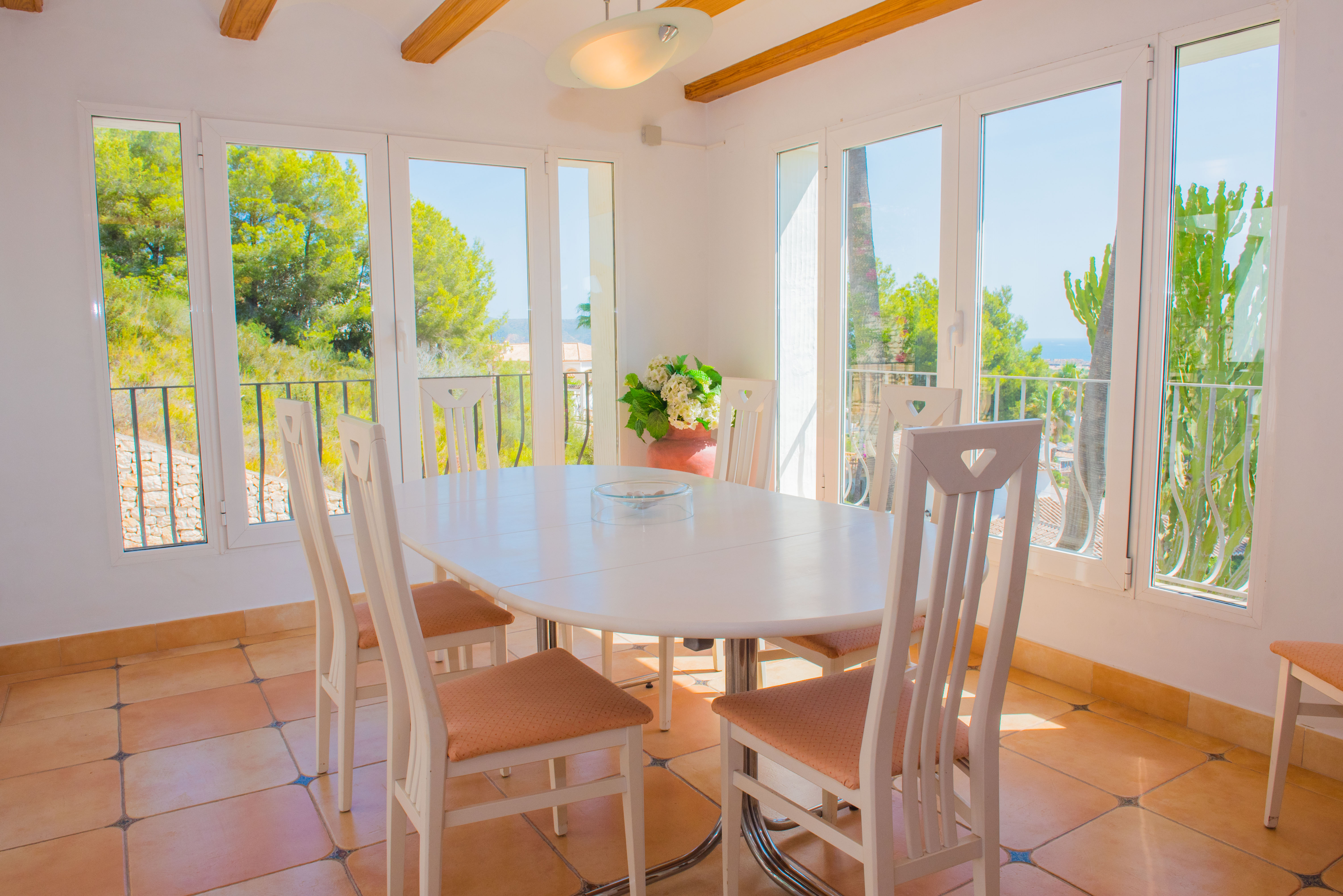 Villa à vendre à Jávea, vue sur la mer et grand terrain