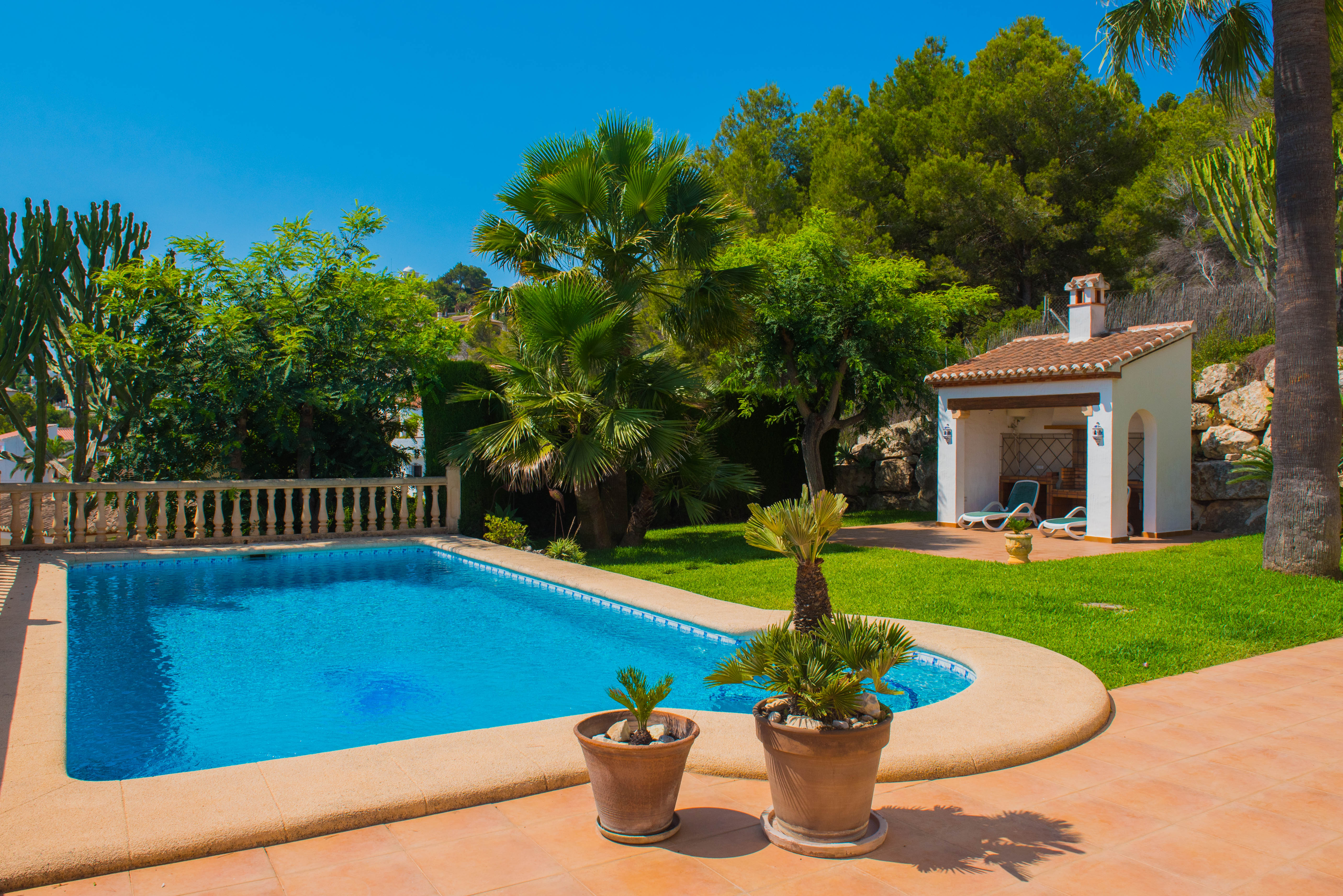 Villa à vendre à Jávea, vue sur la mer et grand terrain