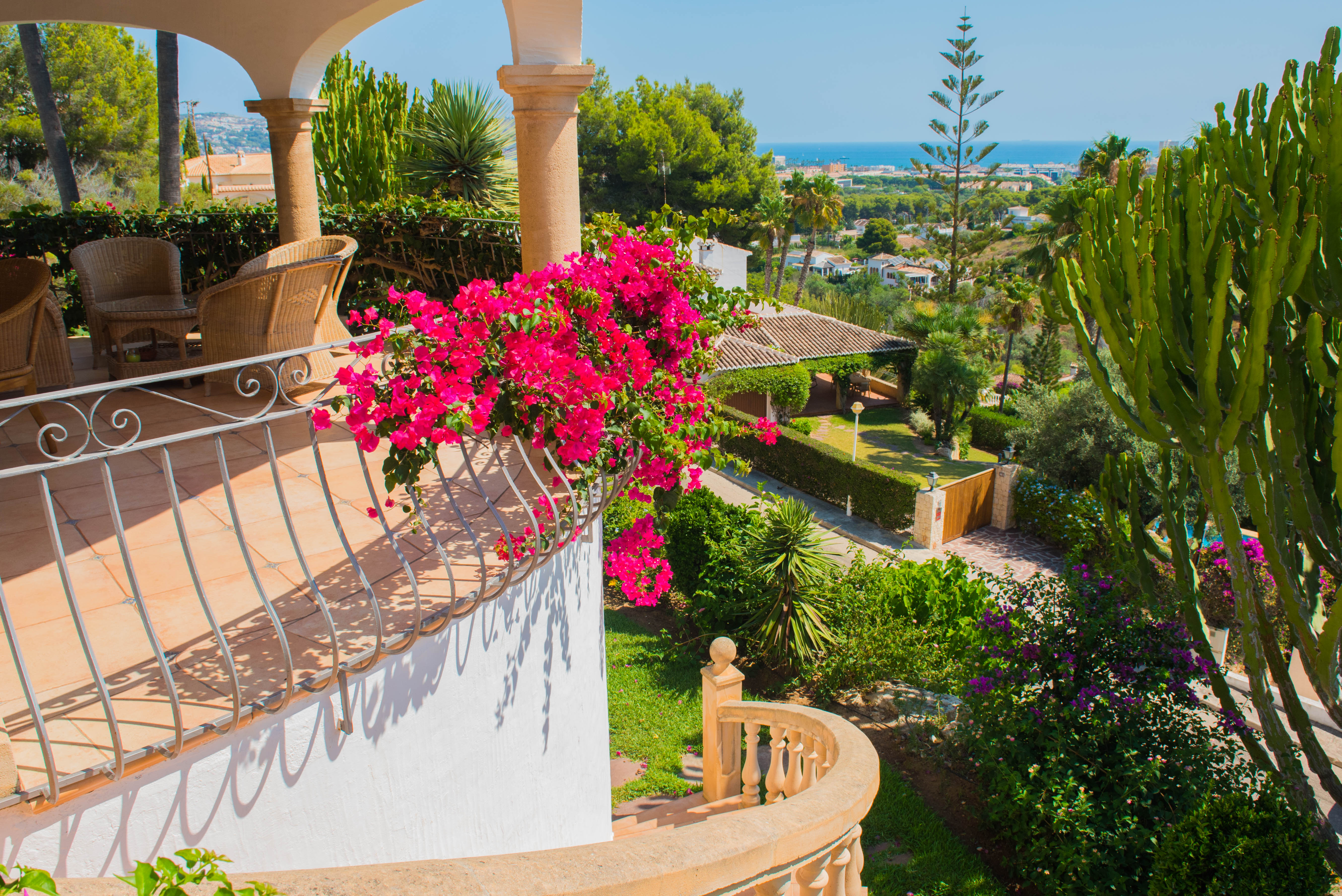 Villa à vendre à Jávea, vue sur la mer et grand terrain