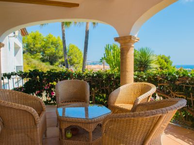 Villa à vendre à Jávea, vue sur la mer et grand terrain