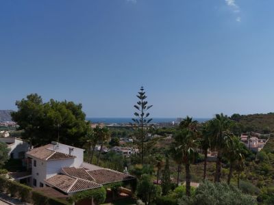 Villa à vendre à Jávea, vue sur la mer et grand terrain