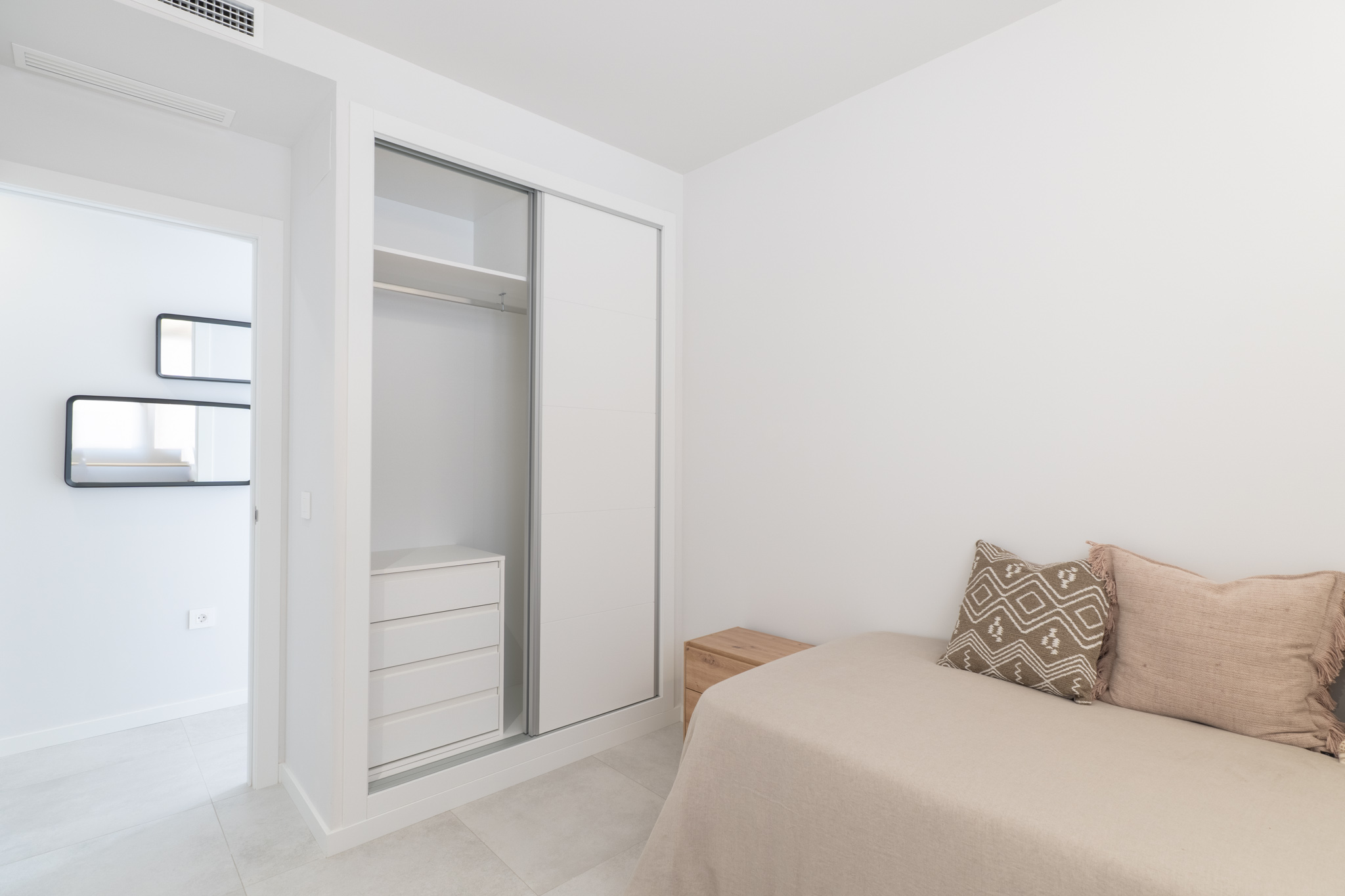 Chambre avec placard encastré Chambre avec placard encastré