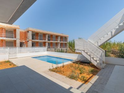 Piscine privée et terrasse