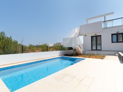 Piscine privée et terrasse