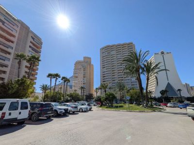 Parking extérieur et environs