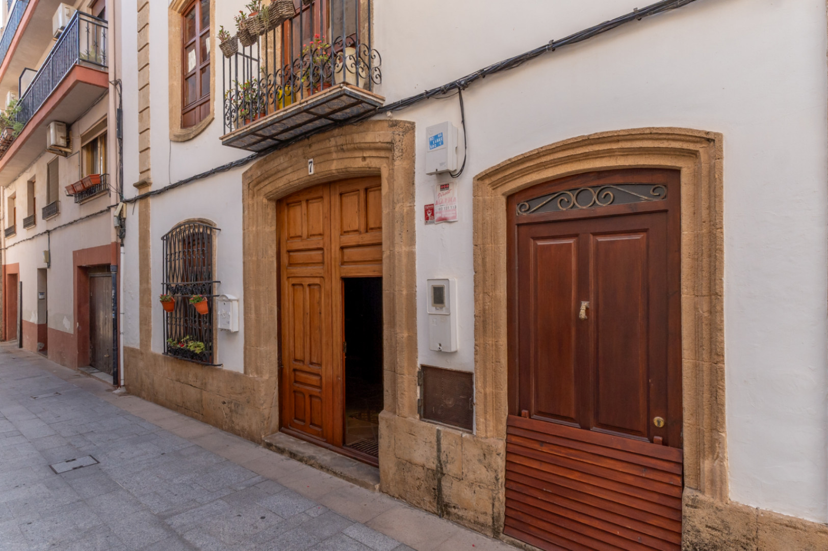 Façade et entrée principale