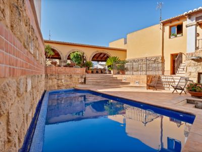 Patio avec piscine privée