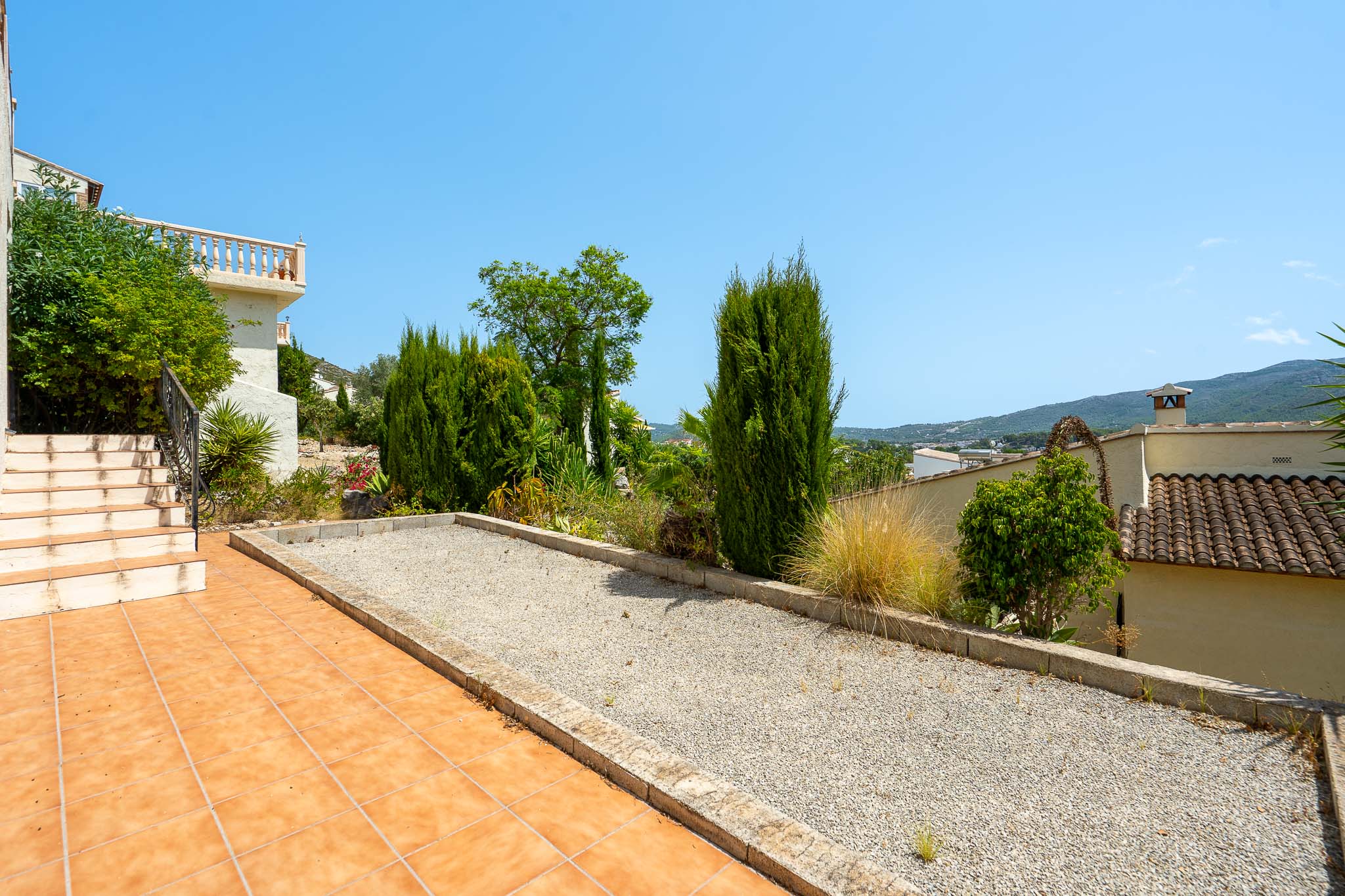 Terrain de pétanque dans le jardin