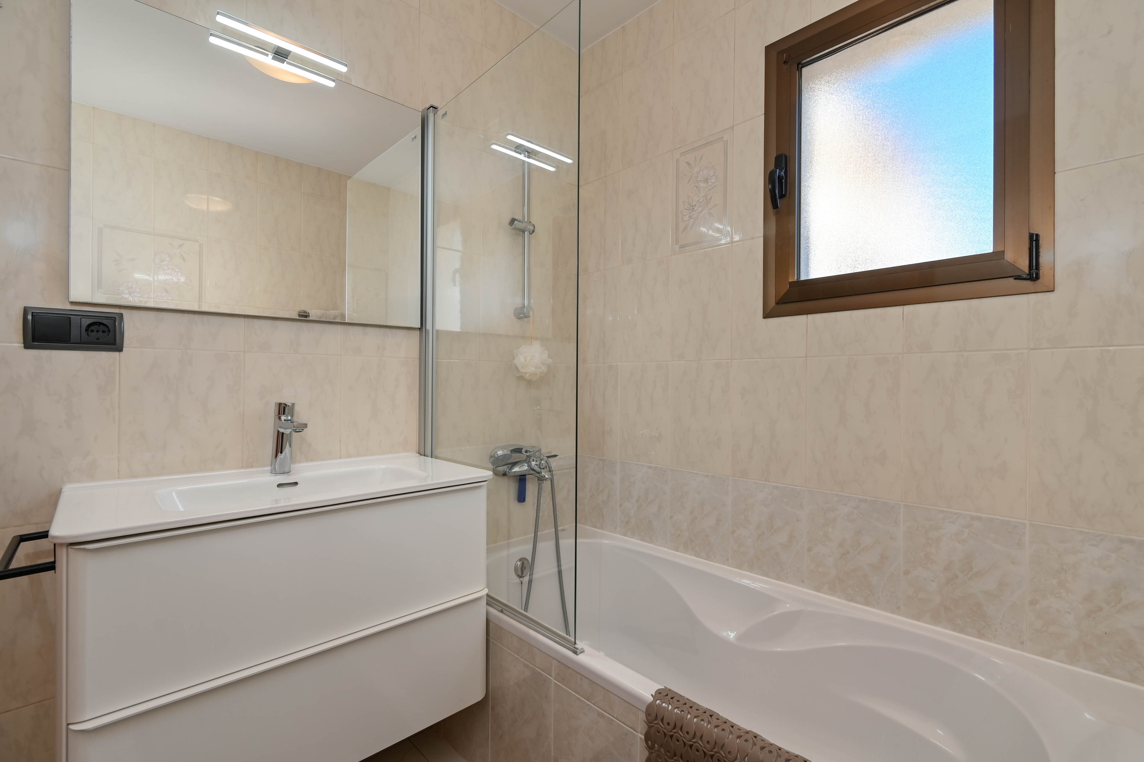 Villa méditerranéenne avec appartement d’invités, piscine et jardin à Jávea Villa méditerranéenne avec appartement d’invités, piscine et jardin à Jávea